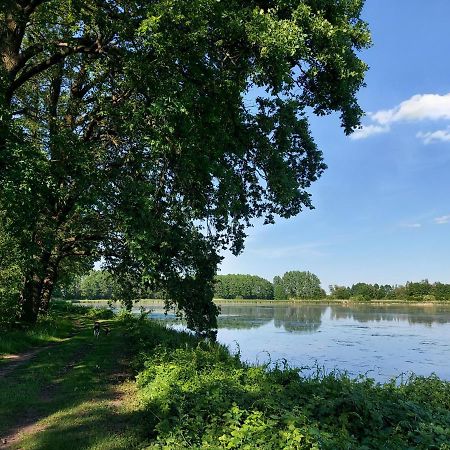 Pensjonat I Restauracja Hubertowka 米利奇 外观 照片